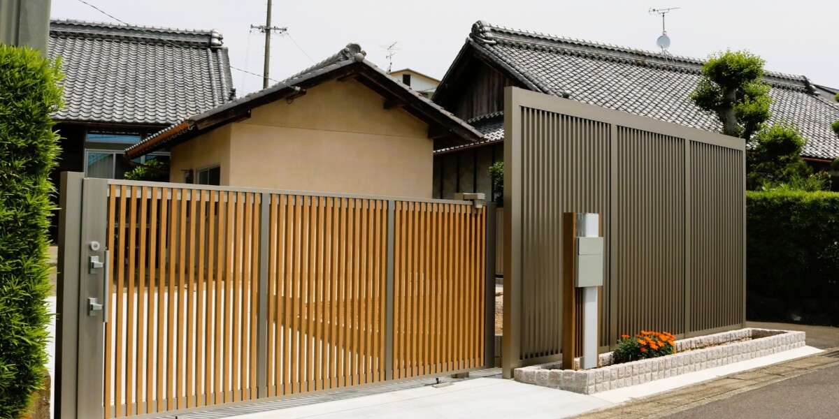 カーゲートの設置工事①