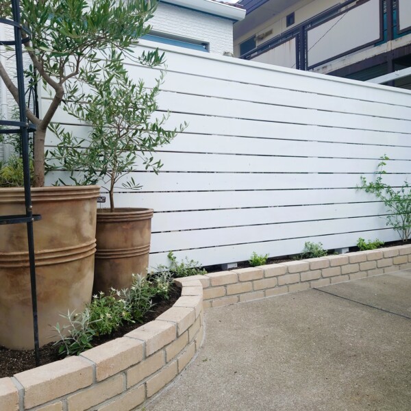 目隠しフェンス①