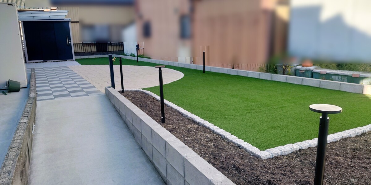 お庭の管理が楽になる庭リフォーム工事 人工芝・透水平板|大治町